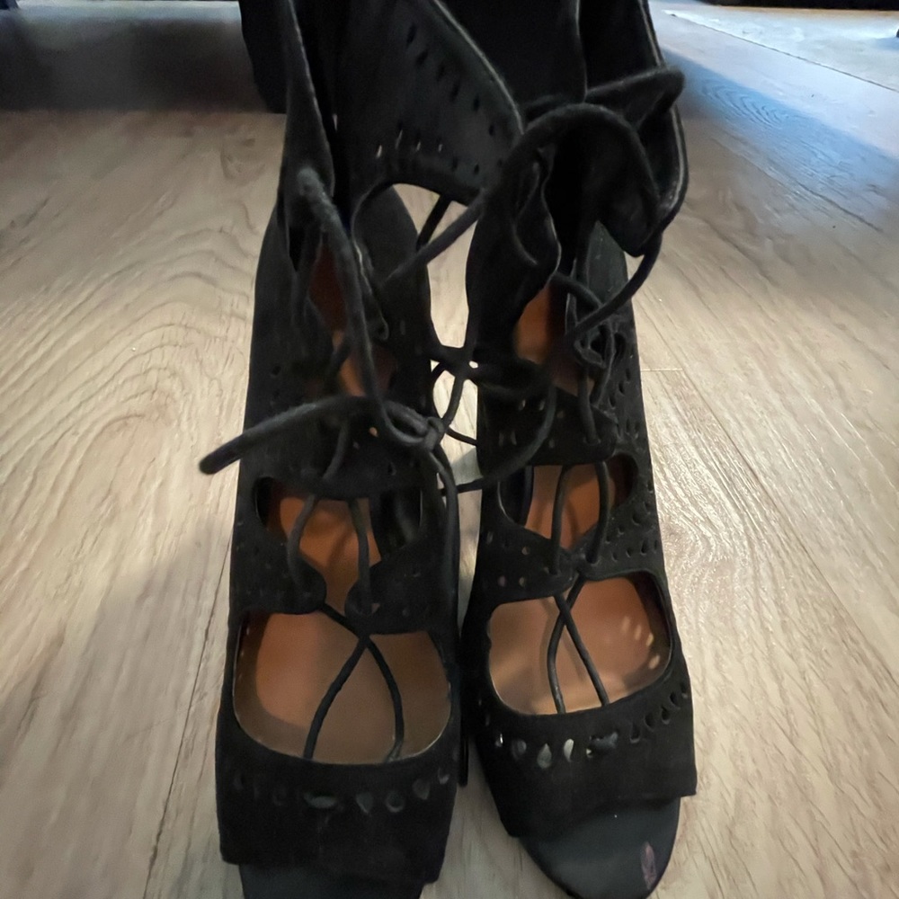 14th & Union Black lace sandals